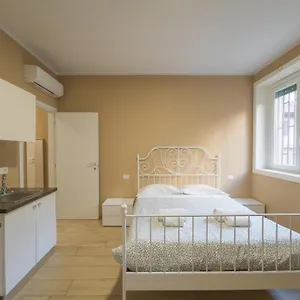 https://smart-rooms-portello.italymilanhotels.net
